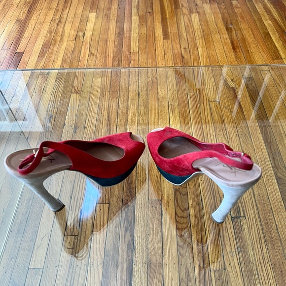 Yves Saint Laurent (YSL) size 38, needs some TLC. Classic shoe 👠 - Picture 5 of 6